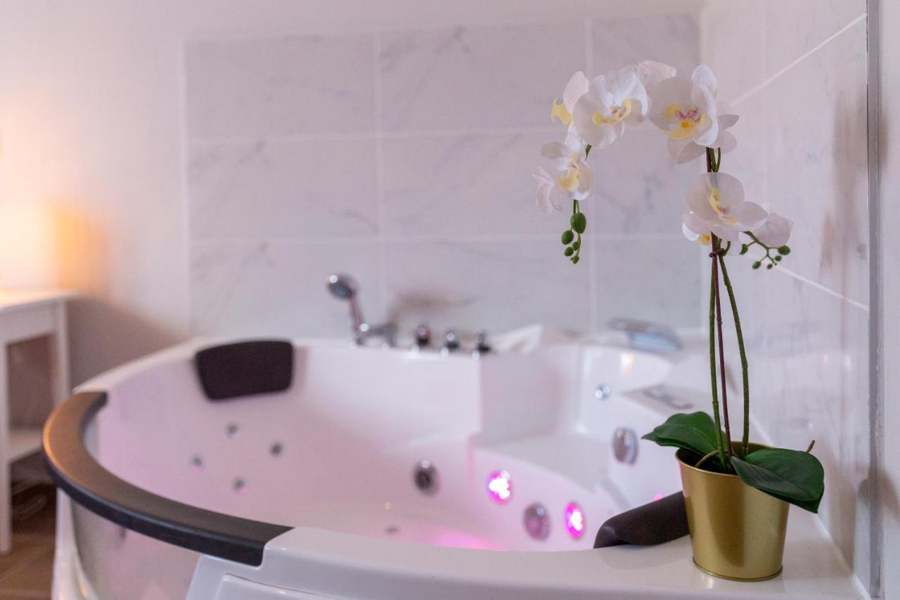 Loc Trotteur Le Cacao - Balneo, Gare Lourdes Apartment ภายนอก รูปภาพ