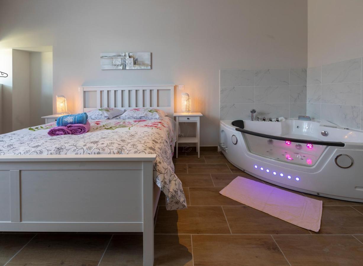 Loc Trotteur Le Cacao - Balneo, Gare Lourdes Apartment ภายนอก รูปภาพ